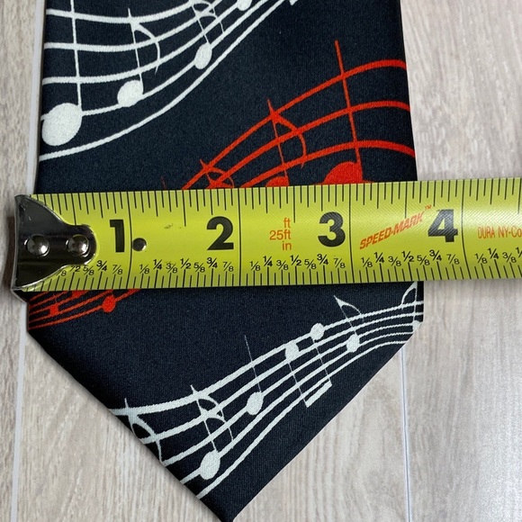 Three Rooker 2017 Black and Red Musical Note Tie - Picture 16 of 16